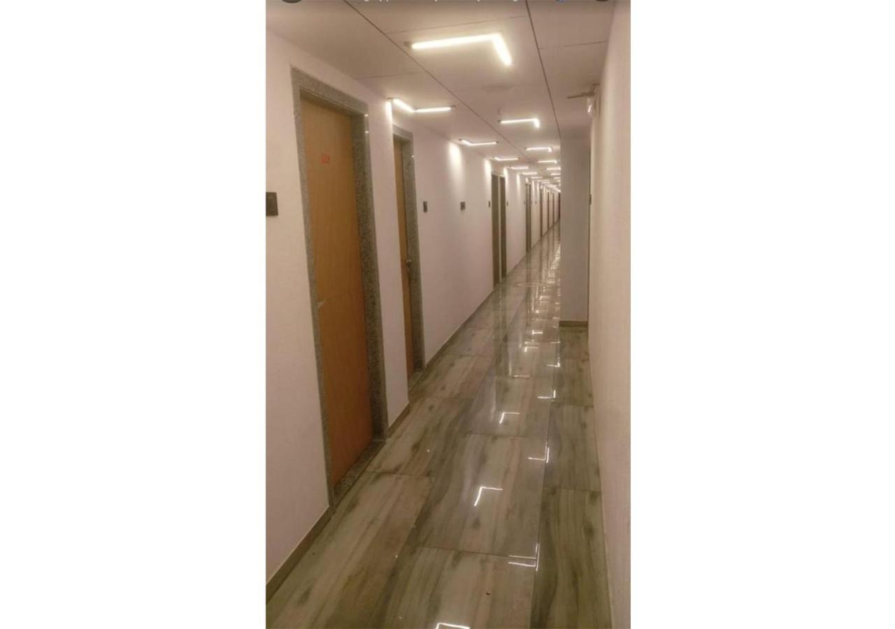 Shree Murlidhar Guest House Surat Exterior photo